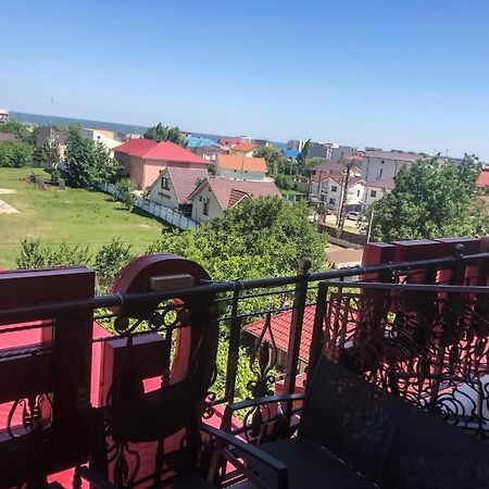 Hotel Geani à Năvodari Extérieur photo